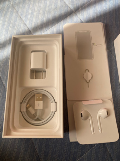 iphone x 本体 難ありです。