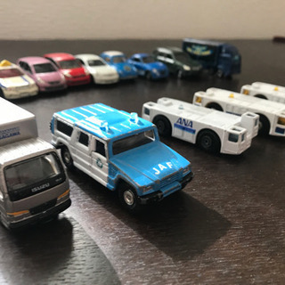 ⭐️ミニカー＆保管ケースの画像