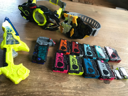 取引中仮面ライダー　ゼロワン　ベルト　プログライズキー　セット
