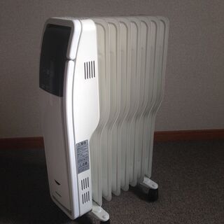 オイルヒーター　アイリスオーヤマ　2020年製　POH-S１２０８M-Wの画像