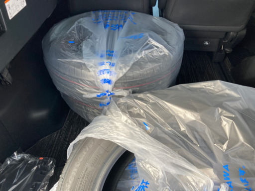 新品タイヤ215/65/16 値下げ交渉対応します！