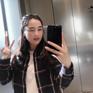 私たちが仲良くなればよかったです。一人で日本語を教えてくれて、日...