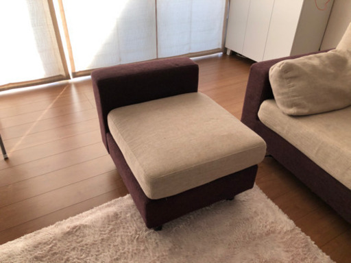 カウチソファー早い者勝ちです