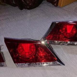 クラウンアスリート前期テールランプ。