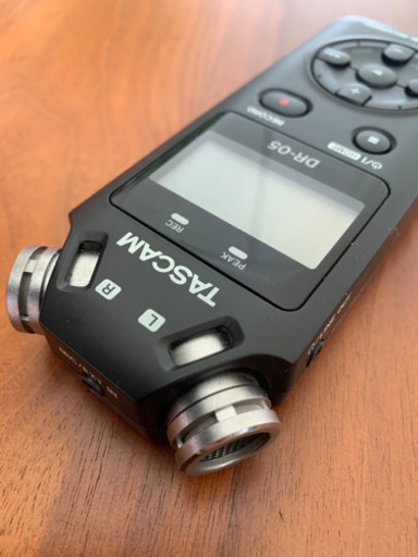 レコーダー　TASCAM DR-05