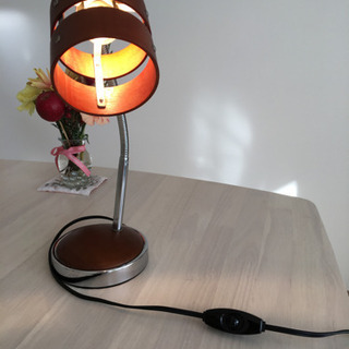 テーブルランプ　ニトリの画像