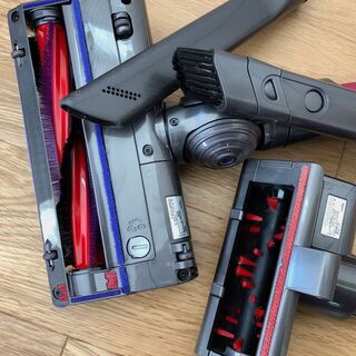 ダイソン コードレス掃除機 DC62の画像