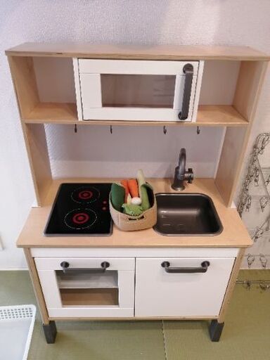 IKEAままごとキッチン＆おまけでイーゼル