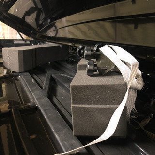 ルーフBOX 【鍵一本あります】高さのあるステンレス ラックの上に置けば鍵付きの収納箱の画像