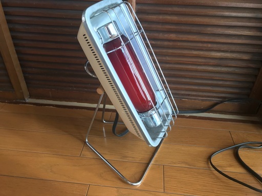 レア　レトロ電気ストーブ HITACHI製
