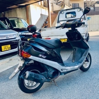 【交換・下取可】 スーパーDio 人気の2stスクーター‼️  ブラック‼️ 走ります・曲がります・止まります‼️ タイヤも充分残りアリ‼️ 人気のディオいかがでしょう❓　年末の大掃除価格‼️ 足が必要な方やカスタムベースにも⁉️ 早い者勝ち‼️ 🚚近県格安配達いたします✨の画像