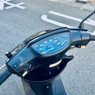 【交換・下取可】 スーパーDio 人気の2stスクーター‼️  ブラック‼️ 走ります・曲がります・止まります‼️ タイヤも充分残りアリ‼️ 人気のディオいかがでしょう❓　年末の大掃除価格‼️ 足が必要な方やカスタムベースにも⁉️ 早い者勝ち‼️ 🚚近県格安配達いたします✨の画像