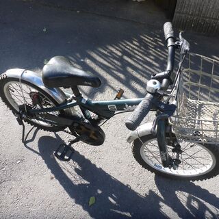 子供用自転車16インチ　補助輪あり