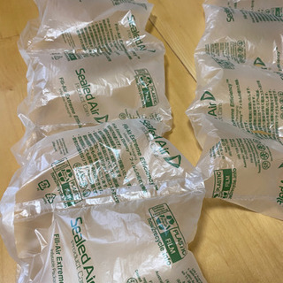 Sealed air エアクッション　梱包資材　緩衝材　500個+の画像