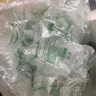 Sealed air エアクッション　梱包資材　緩衝材　500個+の画像