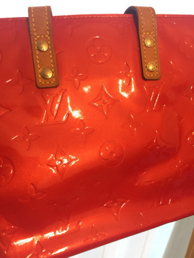 LOUIS VUITTON 赤ハンドバッグ
