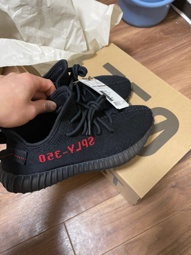 yeezy 350 v2 black red 新品　未利用