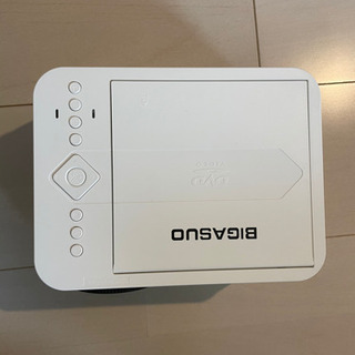 リージョンフリーのDVDプレイヤー付きのプロジェクター