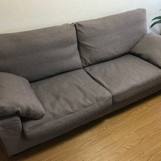 定価10万円のソファの画像
