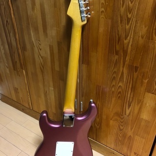  Bacchus エレキギター　ソフトケース付き　傷がありますが、この値段でご勘弁ください(写真をご確認ください)の画像