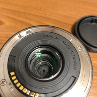 canon レンズ2個セット　ズームレンズ　単焦点レンズの画像