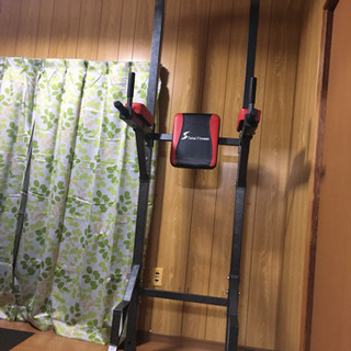 ジムに通うことになりましたので使わなくなりました。自宅でトレーニングベアーを考えている方におすすめします。の画像