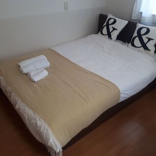  セミ―ダブルベッドセットFRANCE BED　HOTEL BED 高級　（二つセット）
