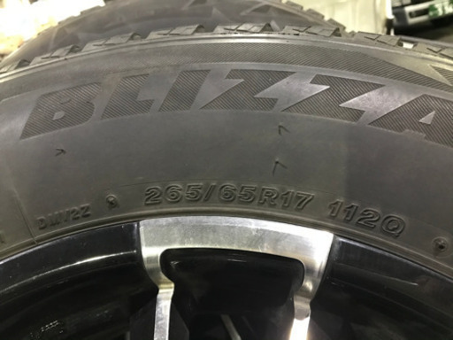 ランクルプラド　265/65/17 ブリヂストンスタッドレス