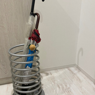 0円家具！　モダンな丸い傘立て