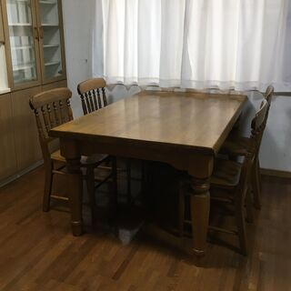 ダイニングテーブル アンティーク調　椅子×４ 田原市まで取りに来...