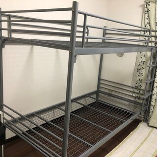 【無料】パイプ2段ベッド