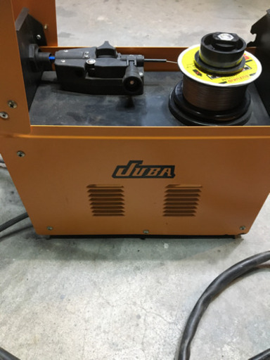 ノンガス　100Ｖ使用の半自動溶接機