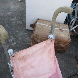 ベビーカー シミ、汚れありの画像