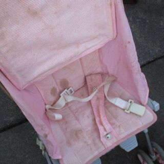 ベビーカー シミ、汚れありの画像