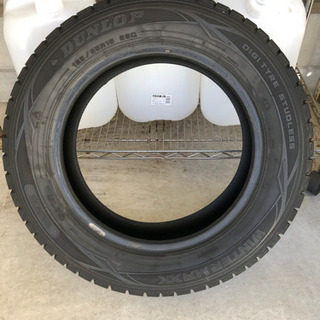 スタッドレス タイヤ　185/65R15