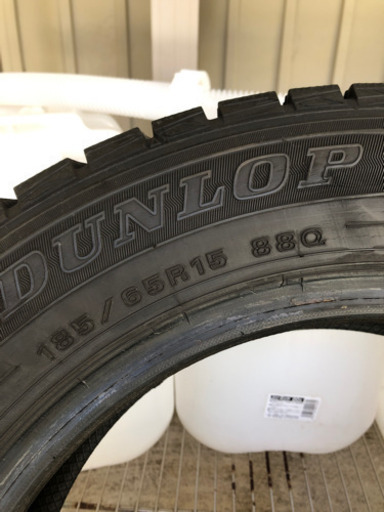 スタッドレス タイヤ　185/65R15