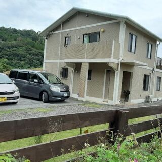 山の中一戸建て中古物件リフォーム済み家賃貸し月15万 - 名護市
