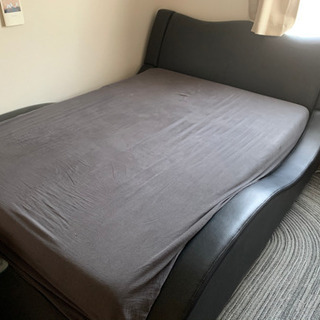 ベットのフレーム売ります❤️年末まで取りに来て頂ける方の画像