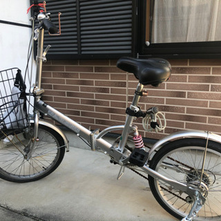 変速ギア付き　折りたたみ自転車　20インチ