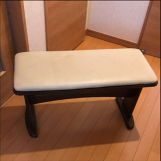 広げられるダイニングテーブルの画像