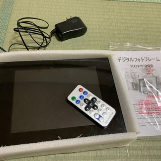 値下げしました！【未使用　デジタルフォトフレーム】写真.音楽．動画　SD MS MMC USBメモリ対応の画像