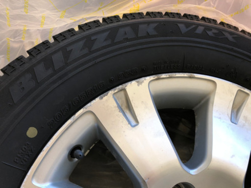 中古スタッドレスホイール付4本セット　205/65R16