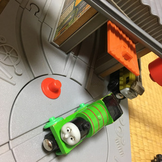 木のおもちゃ　木の電車　トーマス　IKEA  ボーネルンド？の画像