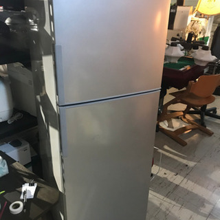 JH001365 SHARPノンフロン冷凍冷蔵庫 13年製 225L