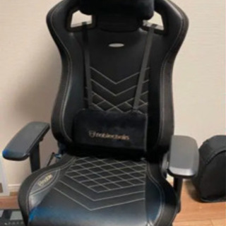 noblechairs EPIC 黒金