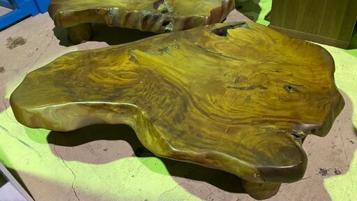 自然輪切りローテーブル　一枚板（大）