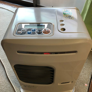 石油ファンヒーター　石油ストーブ