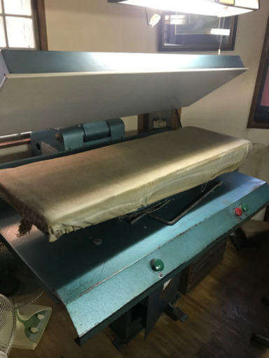 工業用　自動プレス機　アサヒ機械工業