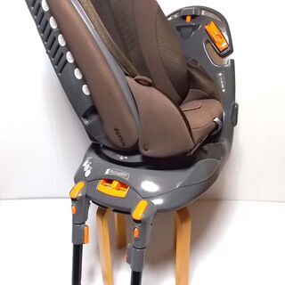 ○レッグサポート付き！(Aprica)Bettino Feel チャイルドシートの画像