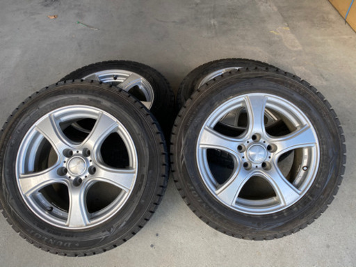 ついに冬タイヤ入りましたアルミホイール　スタッドレス4本セット